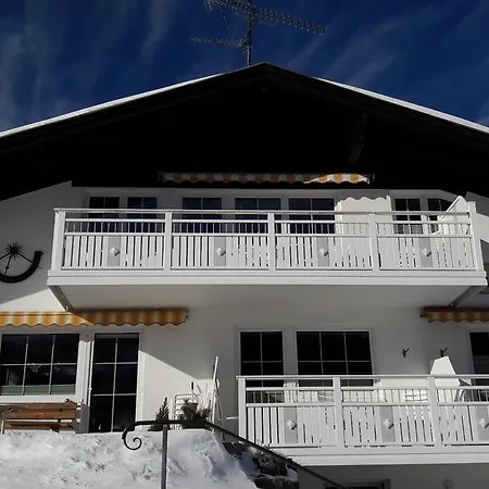 Vier Jahreszeiten Apartamento *