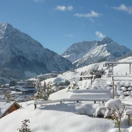 Vier Jahreszeiten Hirschegg (Vorarlberg)